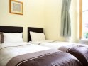 Find self-catering accommodation for St Marys Street apartment, Edinburgh for large family group Find self-catering accommodation for St Marys Street apartment, Edinburgh for large family group